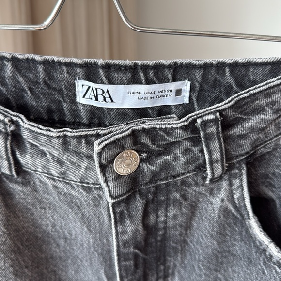 ZARA Straight-Leg High-Waisted Jeans, Dark Gray, Size EUR 38 / US 6 - Picture 4 of 6